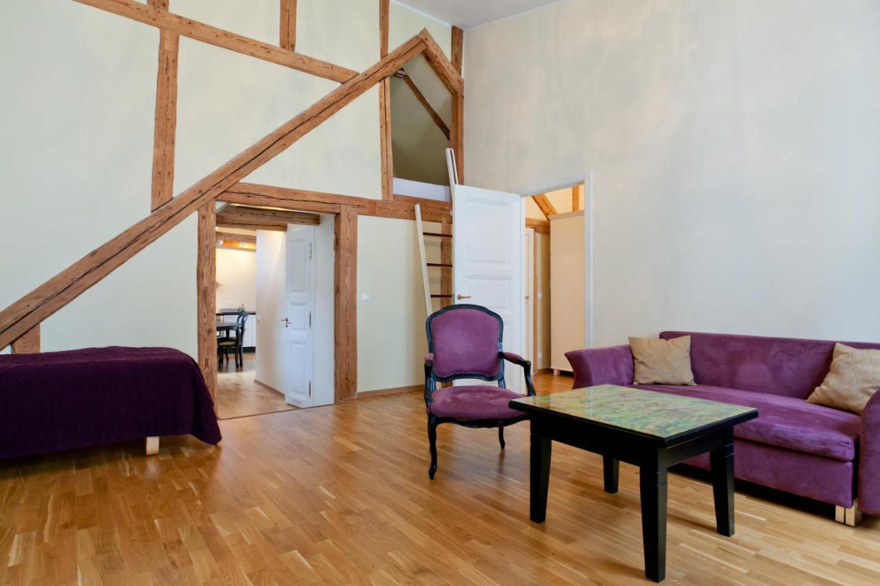 Cozy Apartment In Old Town تالين الغرفة الصورة